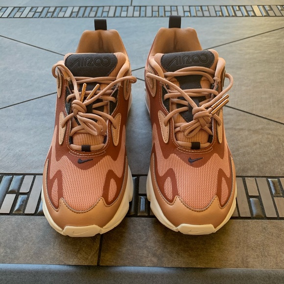 nike air max 200 • BRAND NEW • NEVER WORN - Picture 14 of 16